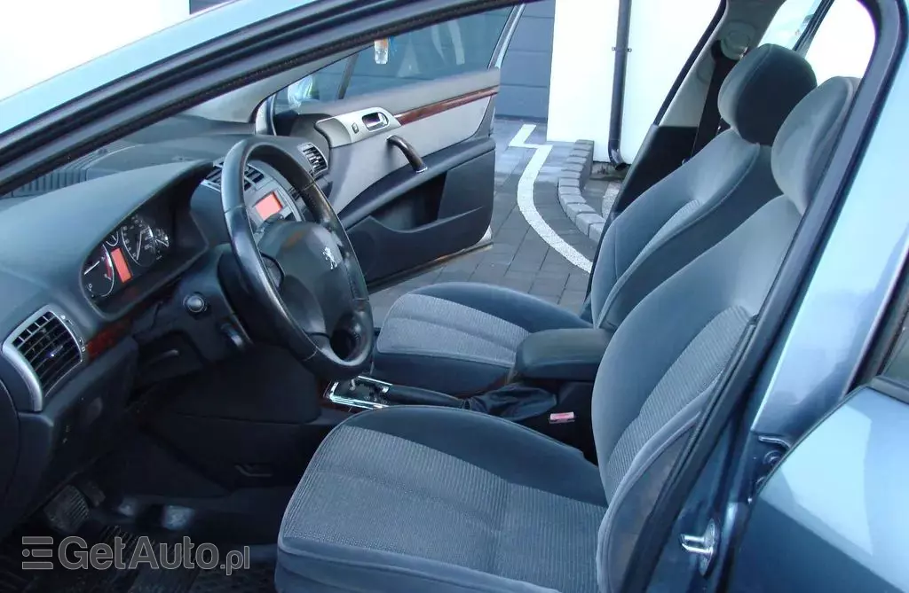 PEUGEOT 407 2.0 HDi (136 KM)