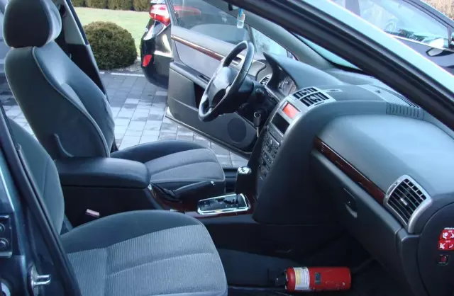 PEUGEOT 407 2.0 HDi (136 KM)