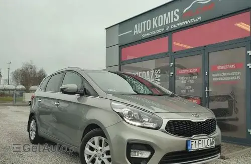 KIA Carens 