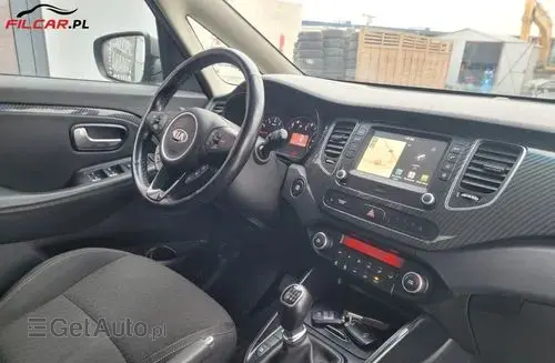 KIA Carens 