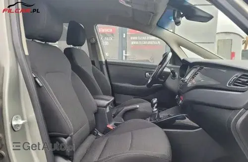 KIA Carens 