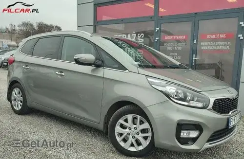 KIA Carens 