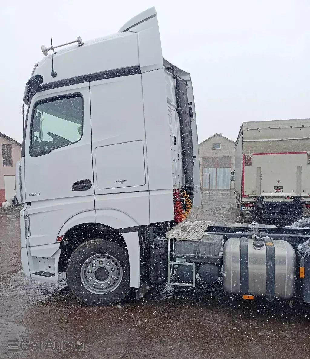 MERCEDES-BENZ Actros 