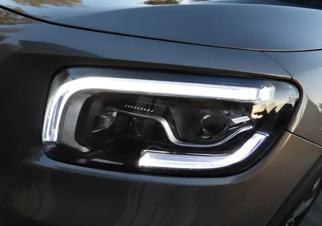 MERCEDES-BENZ GLB 200 d 8G-DCT EDITION 2022
