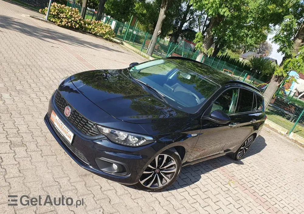 FIAT Tipo 1.4 T-Jet Lounge