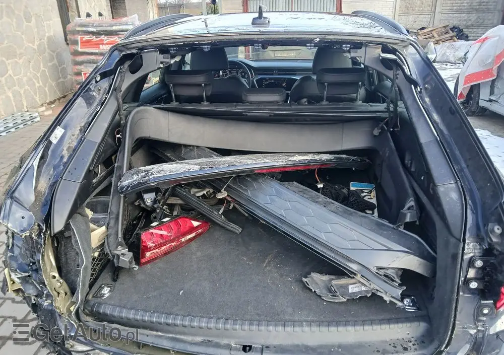 AUDI A6 Avant 50 TFSI e quattro S tronic S line