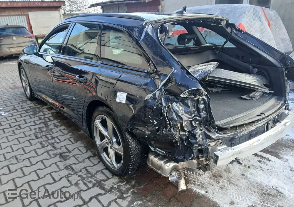 AUDI A6 Avant 50 TFSI e quattro S tronic S line
