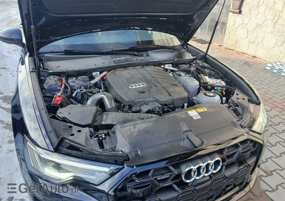 AUDI A6 Avant 50 TFSI e quattro S tronic S line