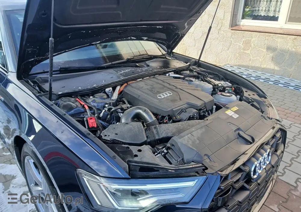 AUDI A6 Avant 50 TFSI e quattro S tronic S line