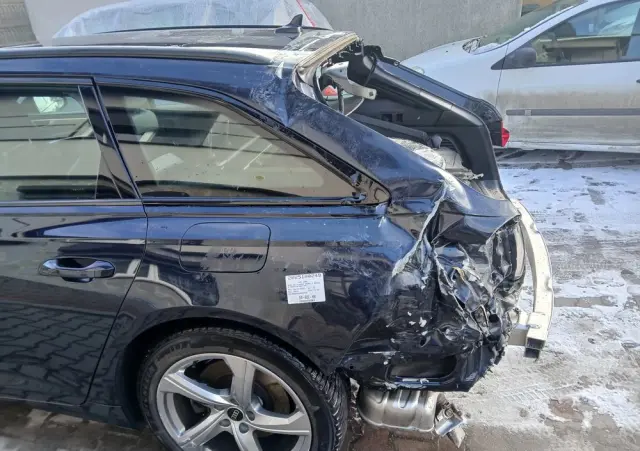 AUDI A6 Avant 50 TFSI e quattro S tronic S line