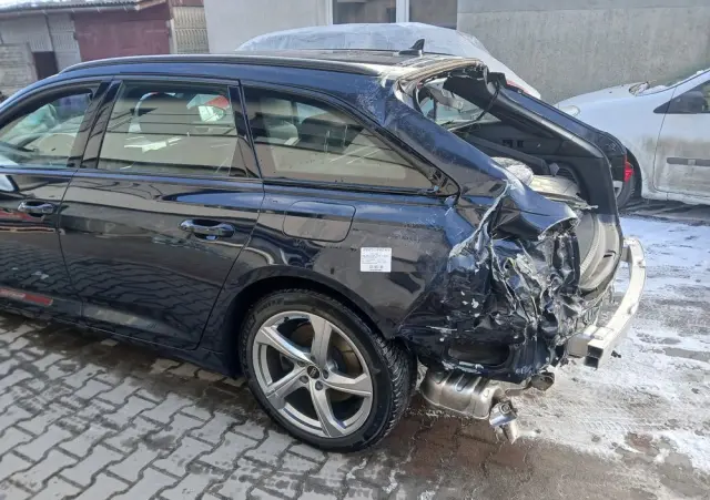 AUDI A6 Avant 50 TFSI e quattro S tronic S line