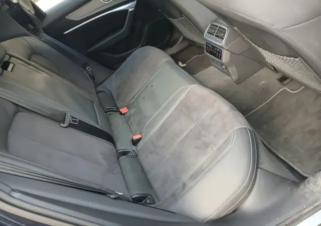 AUDI A6 Avant 50 TFSI e quattro S tronic S line