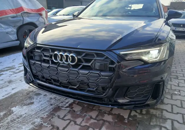 AUDI A6 Avant 50 TFSI e quattro S tronic S line