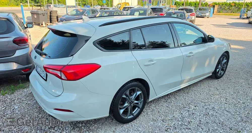 FORD Focus 1.5 EcoBoost ST-Line