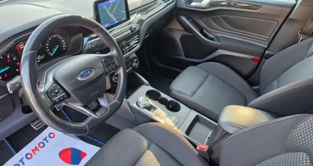 FORD Focus 1.5 EcoBoost ST-Line