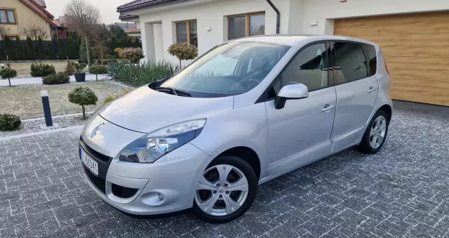 RENAULT Scenic 1.6 16V 110 Expression