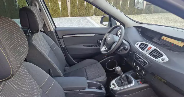 RENAULT Scenic 1.6 16V 110 Expression