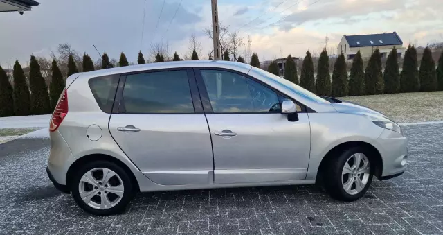 RENAULT Scenic 1.6 16V 110 Expression