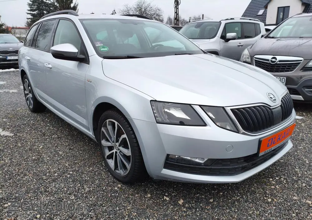 SKODA Octavia 1.6 TDI DSG Soleil