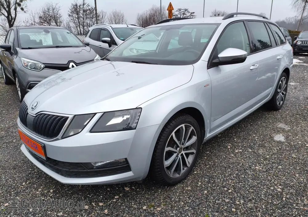 SKODA Octavia 1.6 TDI DSG Soleil