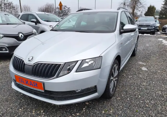 SKODA Octavia 1.6 TDI DSG Soleil