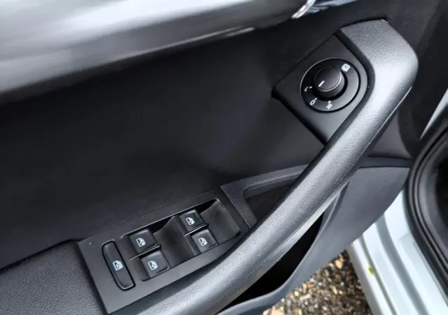 SKODA Octavia 1.6 TDI DSG Soleil