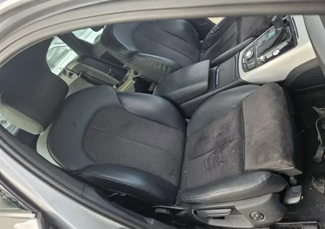 AUDI A6 Avant 3.0 TDI Quattro S tronic