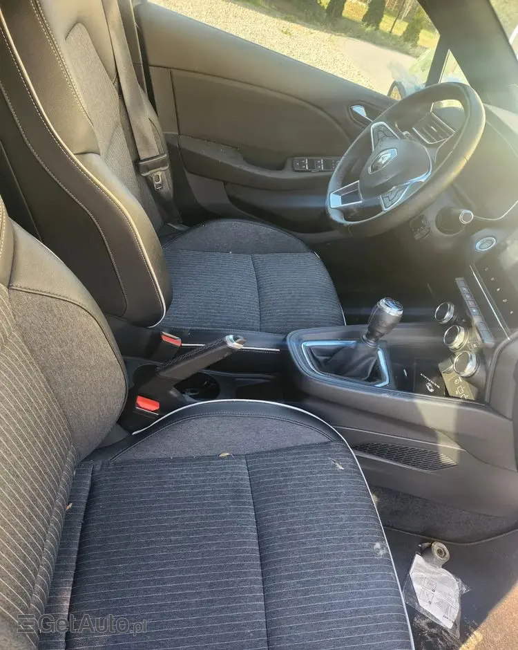 RENAULT Clio TCe 100 BUSINESS EDITION