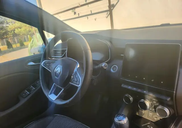 RENAULT Clio TCe 100 BUSINESS EDITION