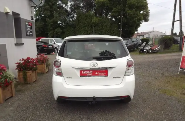 TOYOTA Verso 