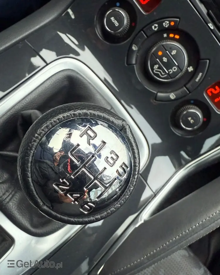 PEUGEOT 3008 HDi FAP 150 Active