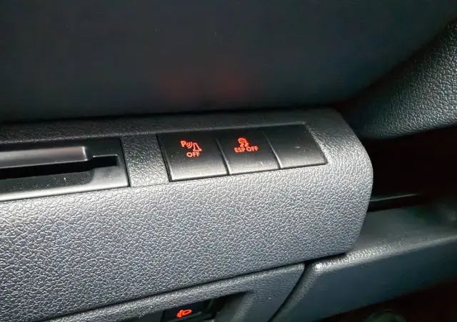 PEUGEOT 3008 HDi FAP 150 Active