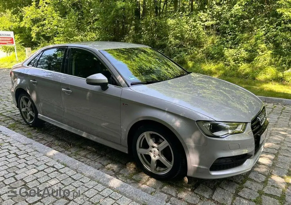 AUDI A3 Limousine 