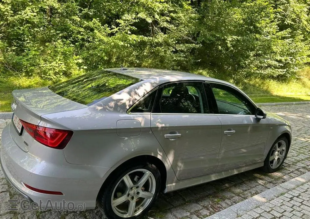 AUDI A3 Limousine 