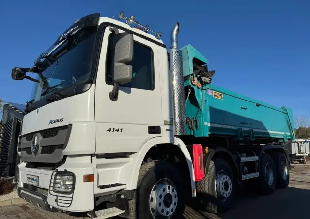 MERCEDES-BENZ Actros 4141 