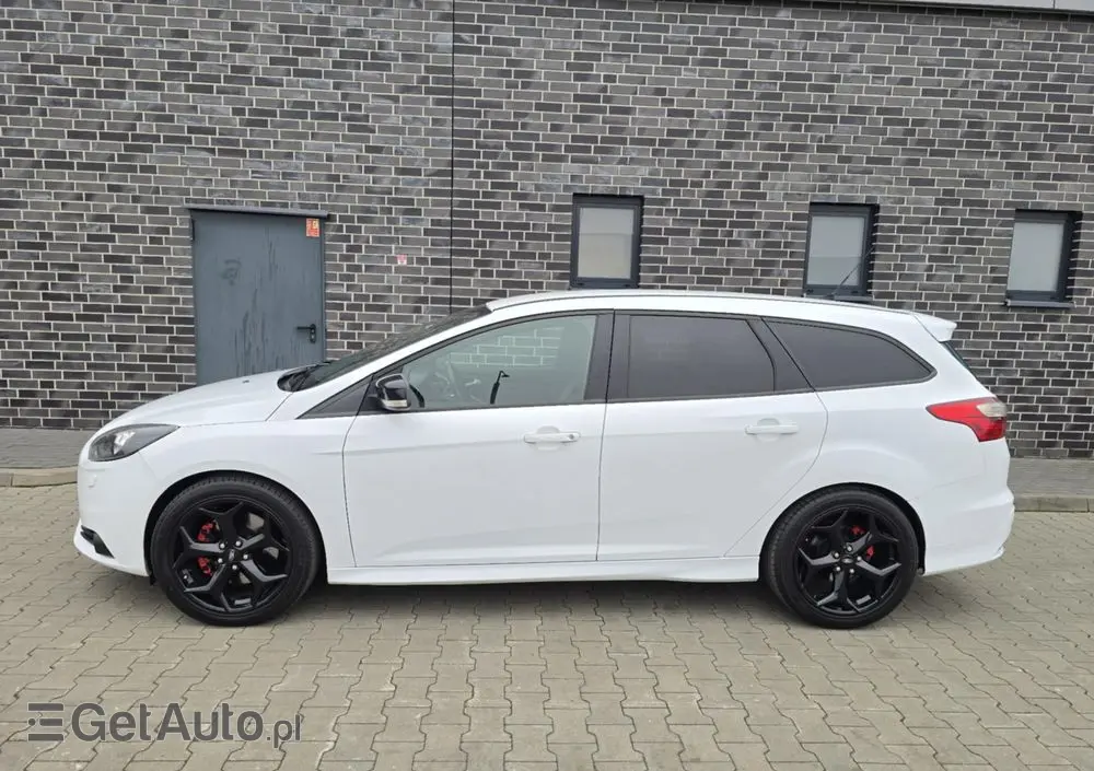 FORD Focus SW 1.6 TDCi DPF Titanium