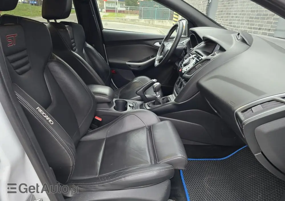 FORD Focus SW 1.6 TDCi DPF Titanium