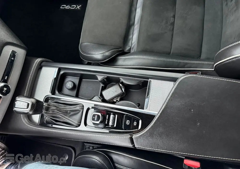 VOLVO XC 90 D5 AWD R-Design