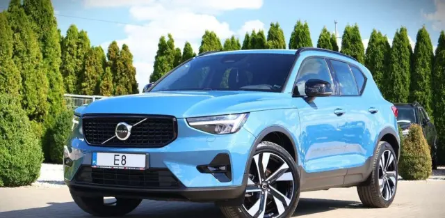 VOLVO XC 40 