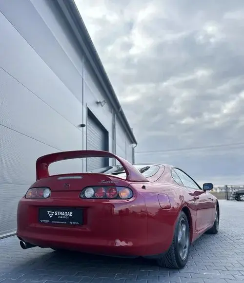 TOYOTA Supra 