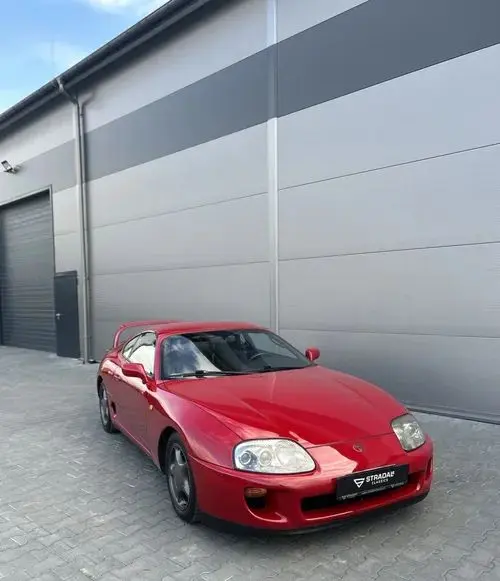 TOYOTA Supra 