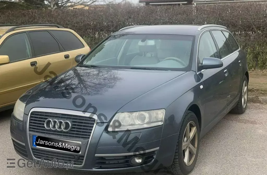 AUDI A6 