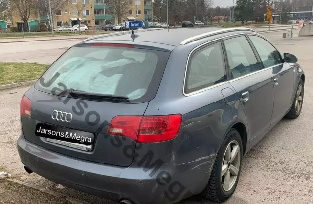 AUDI A6 