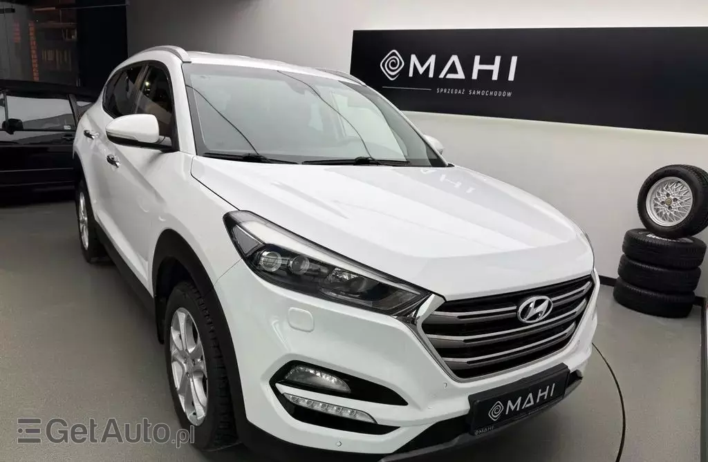 HYUNDAI Tucson 