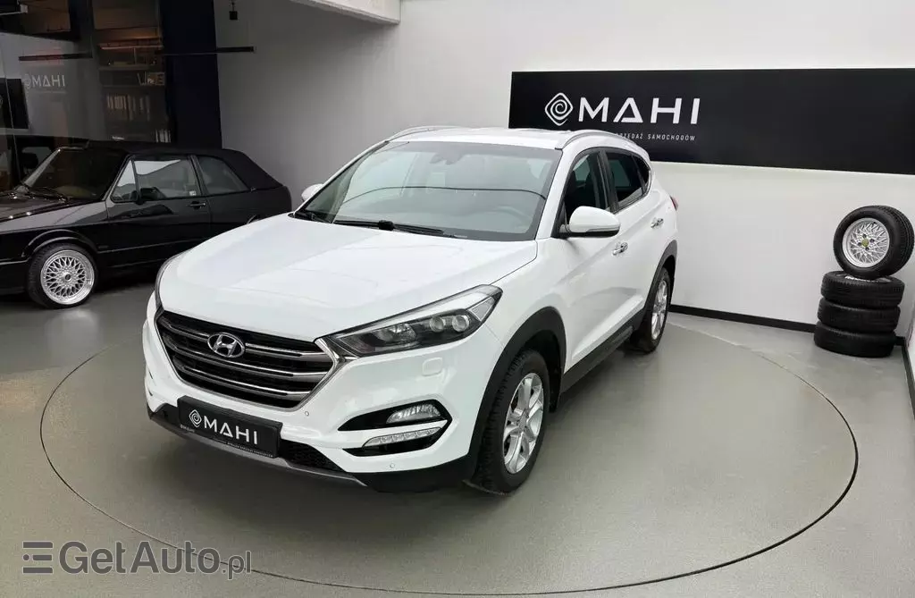 HYUNDAI Tucson 