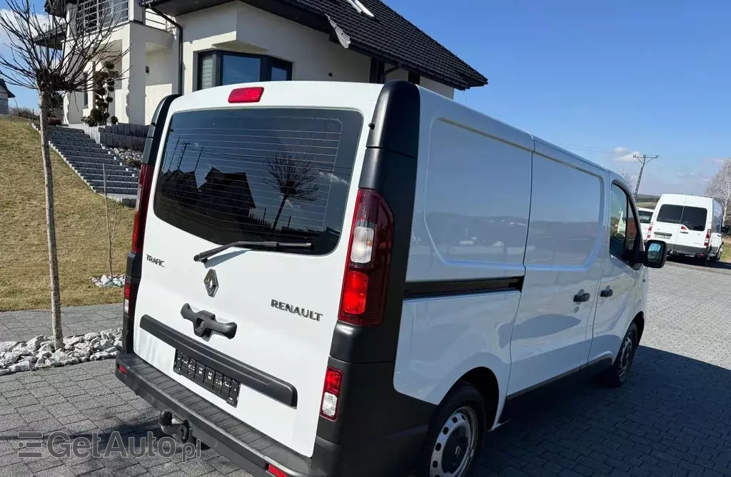 RENAULT Trafic 