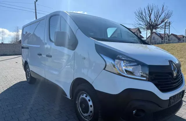 RENAULT Trafic 
