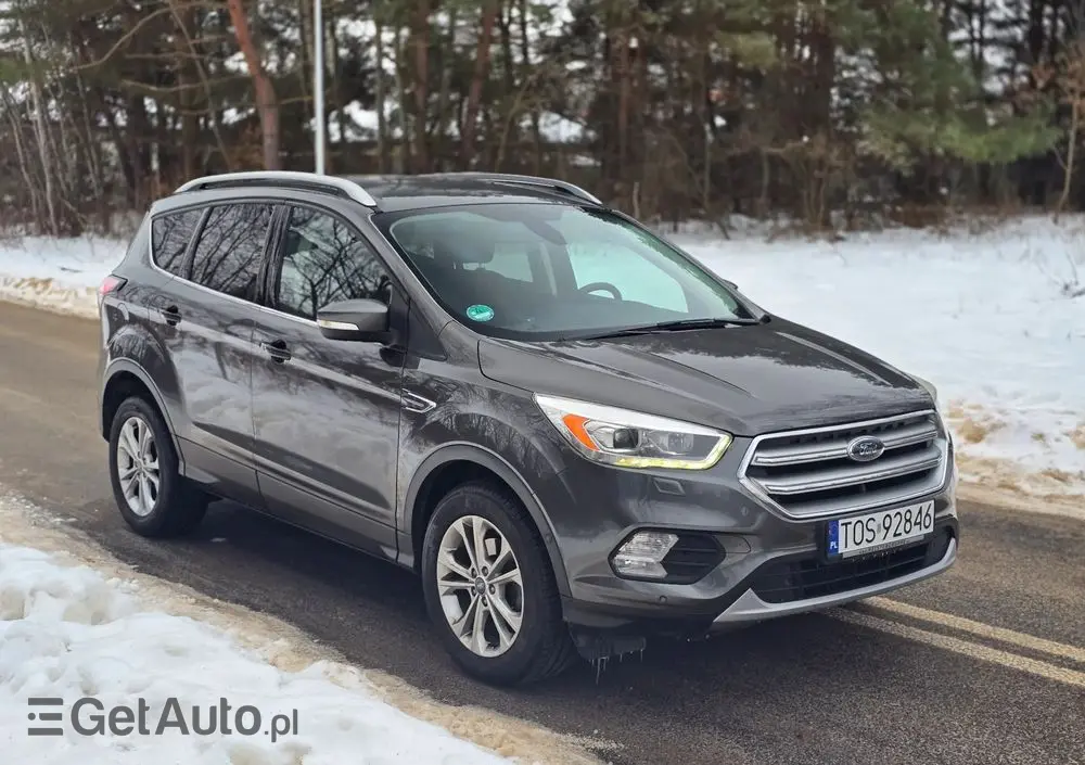 FORD Kuga 1.5 EcoBoost 2x4 Titanium
