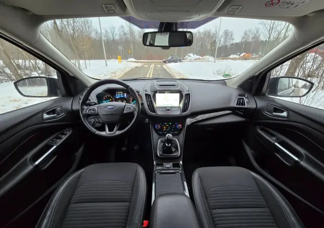 FORD Kuga 1.5 EcoBoost 2x4 Titanium