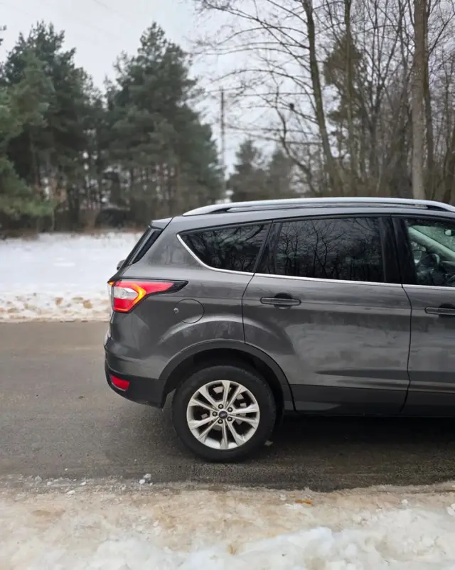 FORD Kuga 1.5 EcoBoost 2x4 Titanium